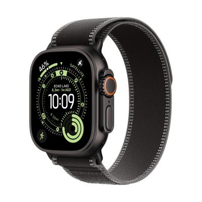 Apple Watch Ultra 3 (2025), 49 мм корпус из титана цвета «Black», ремешок Trail Loop размера S/M цвета «Black/Charcoal»